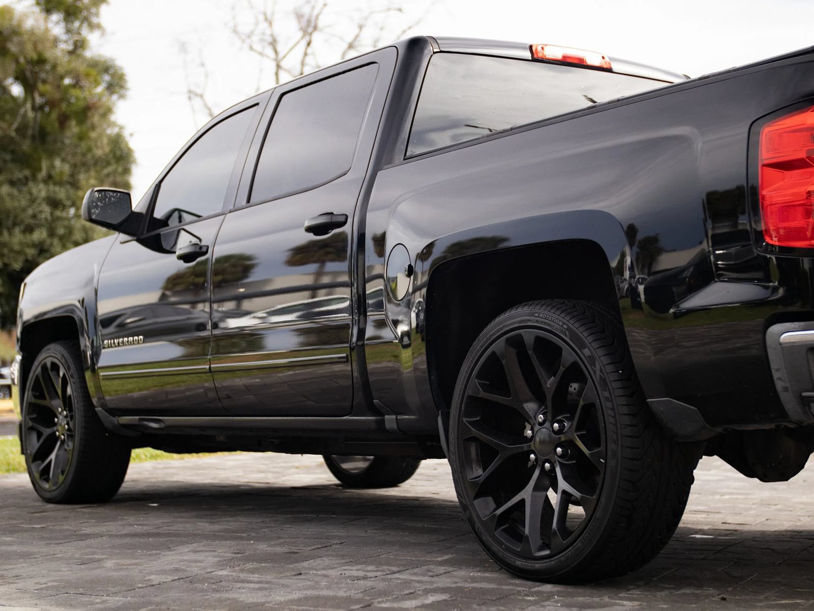 Used 2016 Chevrolet Silverado 1500 LT RWD image 9