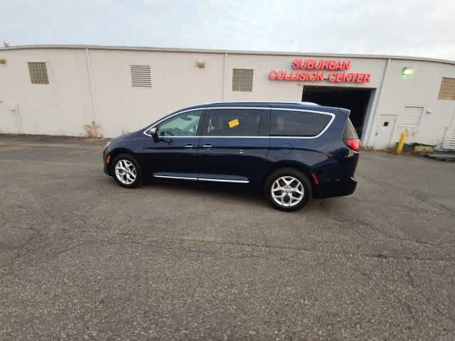 Used 2020 Chrysler Pacifica Limited FWD image 26