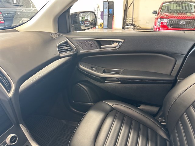 Used 2024 Ford Edge SEL w/ Convenience Package AWD/4WD image 27
