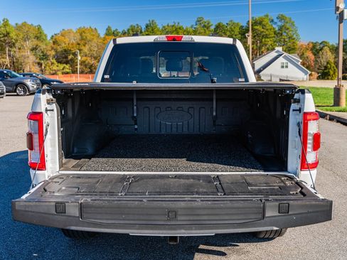 Certified 2022 Ford F150 Lariat w/ Equipment Group 502A High image 17