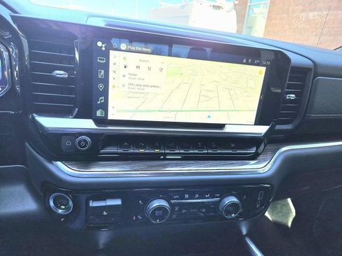 Used 2022 Chevrolet Silverado 1500 LT Trail Boss w/ LT Trail Boss Premium Package image 12