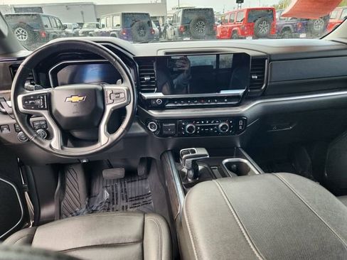 Used 2024 Chevrolet Silverado 1500 LTZ w/ LTZ Convenience Package II AWD/4WD image 11