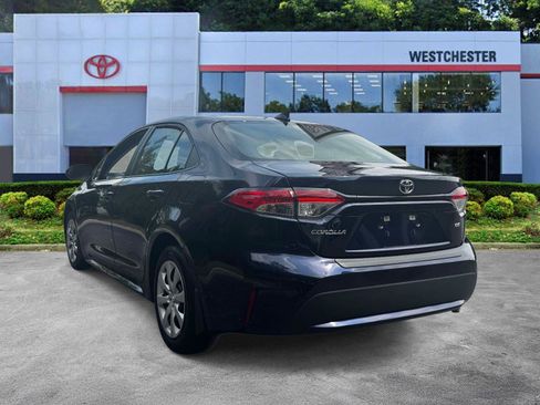 Used 2022 Toyota Corolla LE FWD image 5