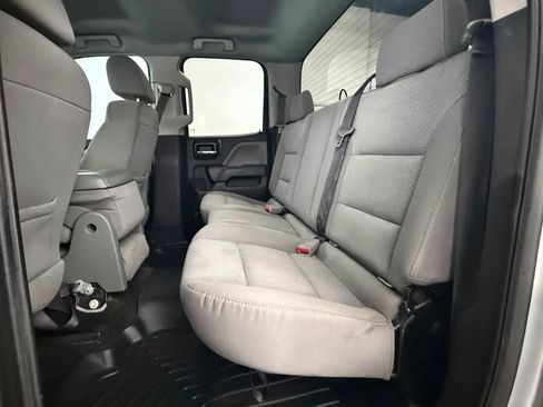 Used 2017 Chevrolet Silverado 1500 Custom w/ Custom Convenience Package RWD image 16