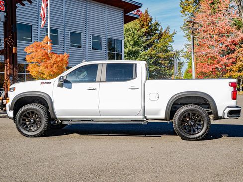 Used 2021 Chevrolet Silverado 1500 RST image 8