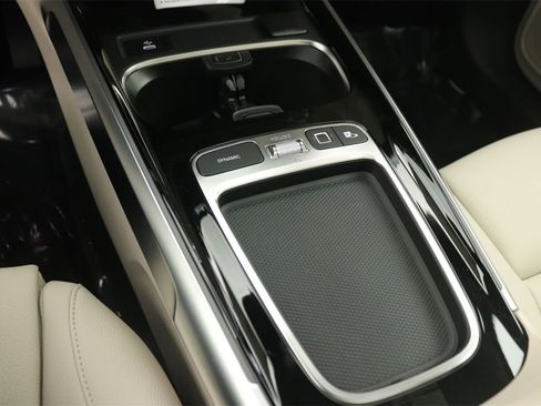 New 2026 Mercedes-Benz GLB 250 image 7