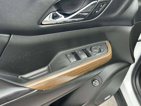 Used 2017 GMC Acadia SLE w/ Driver Alert Package I image 19