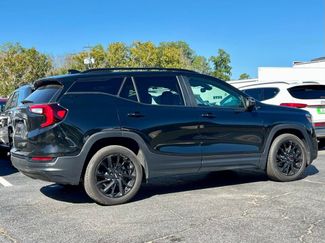 Used 2024 GMC Terrain SLE w/ Driver Convenience Package video 3