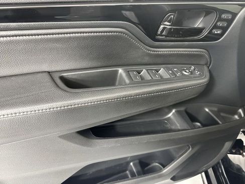 Used 2023 Honda Odyssey Elite image 20