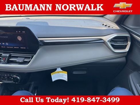 New 2025 Chevrolet TrailBlazer ACTIV w/ Convenience Package FWD image 48