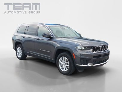 Used 2023 Jeep Grand Cherokee L Laredo