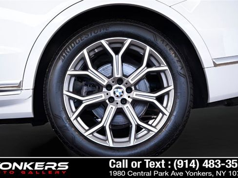 Used 2022 BMW X7 xDrive40i w/ Executive Package AWD/4WD image 87