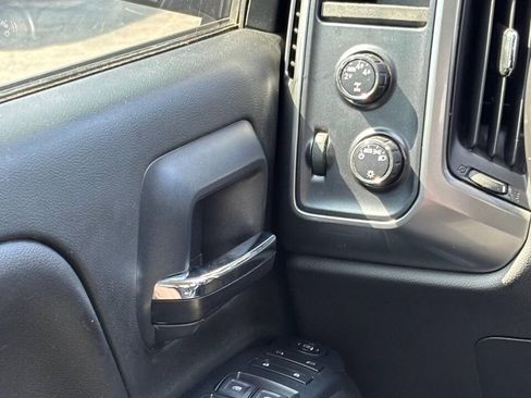 Used 2015 Chevrolet Silverado 1500 LT AWD/4WD image 25