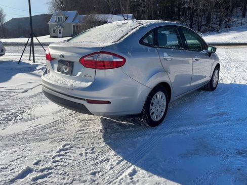 Used 2016 Ford Fiesta S image 5
