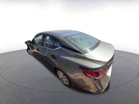 Used 2025 Nissan Sentra S image 4