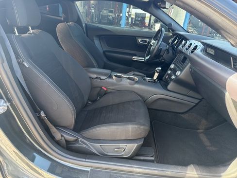 Used 2016 Ford Mustang GT RWD image 18