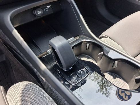 Certified 2023 Volvo XC40 Recharge Core w/ Protection Package Premier AWD/4WD image 19