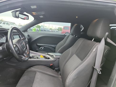 Used 2015 Dodge Challenger R/T w/ Quick Order Package 22B R/T RWD image 12