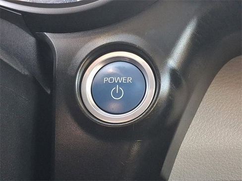 Certified 2024 Toyota Sienna XLE image 24