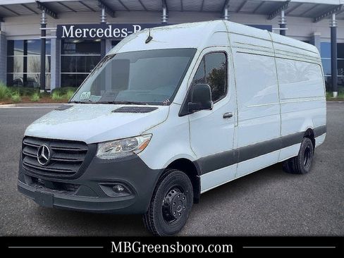 New 2025 Mercedes-Benz Sprinter 3500 image 1
