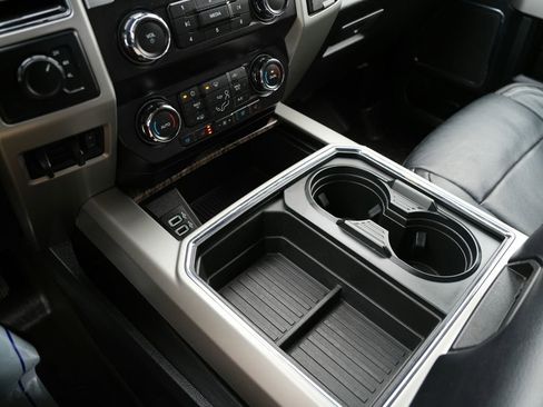 Used 2019 Ford F450 Lariat w/ Lariat Value Package image 20