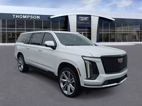 Certified 2025 Cadillac Escalade ESV Sport Platinum AWD/4WD image 1