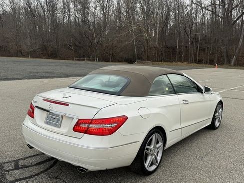 Used 2011 Mercedes-Benz E 350 Cabriolet image 5