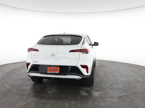 Used 2025 Buick Envista Sport Touring image 11