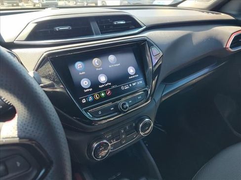 Used 2023 Chevrolet TrailBlazer RS w/ Sun and Liftgate Package image 18
