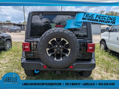 Used 2025 Jeep Wrangler Unlimited Rubicon 4xe AWD/4WD image 4