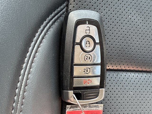 Used 2024 Ford Expedition XLT AWD/4WD image 45
