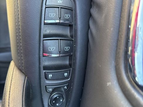 Certified 2023 Nissan Armada SL w/ Captain's Chairs Package image 17