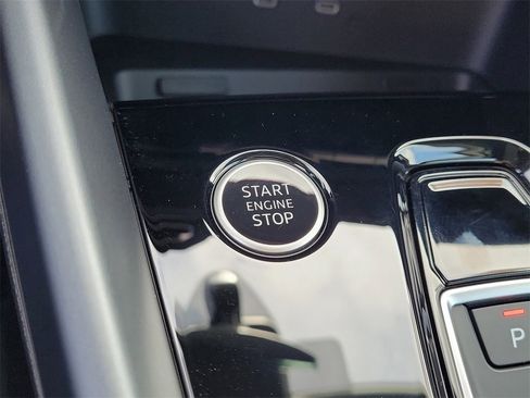 Used 2025 Audi A3 2.0T Premium w/ Convenience Package image 11