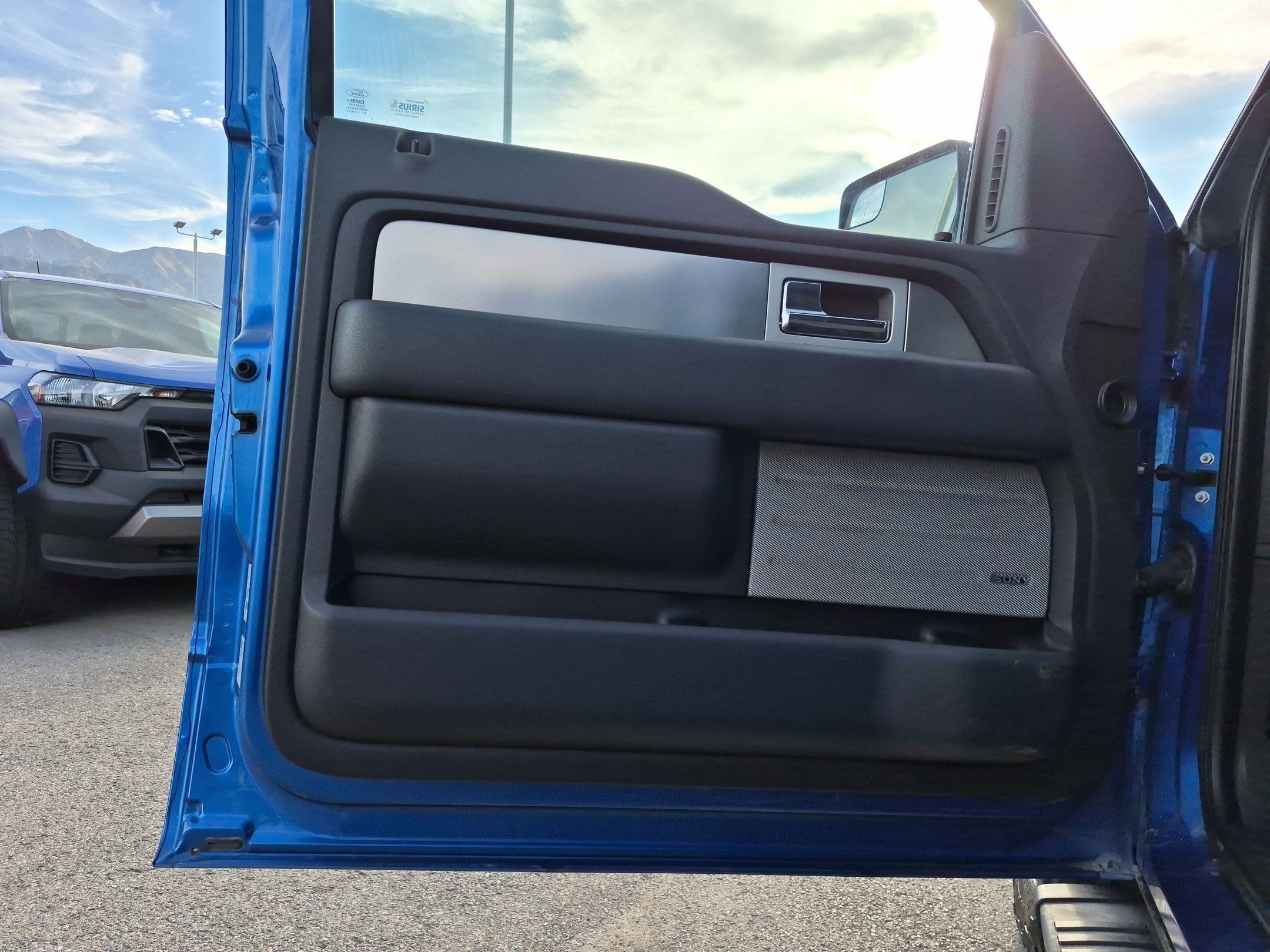 Used 2014 Ford F150 FX4 w/ Equipment Group 402A Luxury AWD/4WD image 12