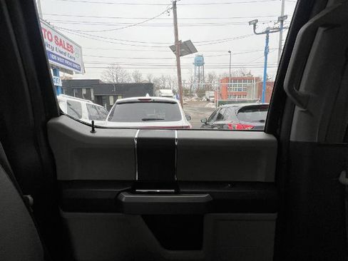 Used 2018 Ford F350 XLT image 23