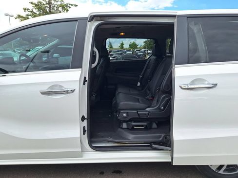 Used 2023 Honda Odyssey Touring image 15