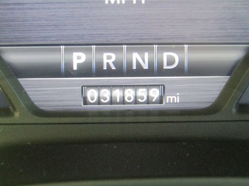 Used 2023 RAM 1500 Laramie AWD/4WD image 26