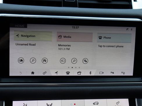 Used 2020 Land Rover Range Rover Sport HSE image 36