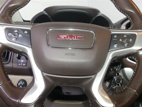 Used 2016 GMC Canyon SLT w/ Driver Alert Package AWD/4WD image 30