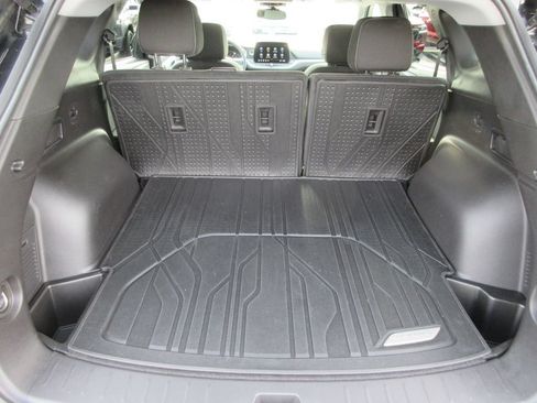 Used 2024 Chevrolet Blazer LT w/ Convenience Package FWD image 10