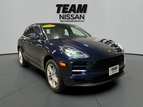 Used 2021 Porsche Macan AWD/4WD image 1
