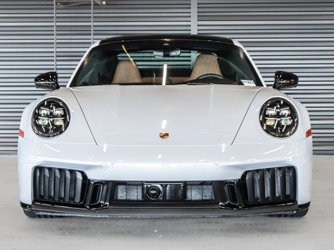 Certified 2026 Porsche 911 GTS image 8