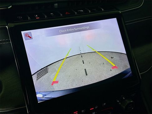 Used 2022 Jeep Grand Cherokee Overland image 10