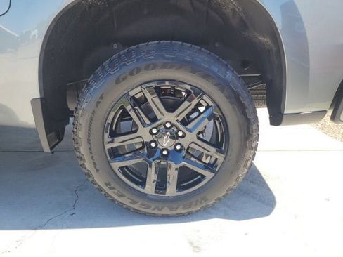New 2026 Chevrolet Silverado 1500 Custom w/ Turbomax Blackout Package AWD/4WD image 21