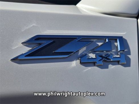 Used 2018 GMC Sierra 1500 SLT w/ SLT Premium Package image 14