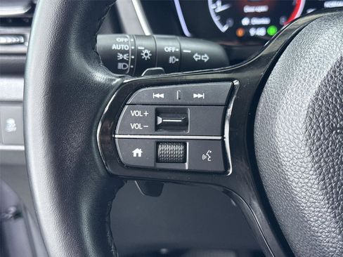 Certified 2025 Honda Pilot EX-L image 17