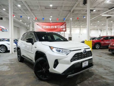 Used 2020 Toyota RAV4 XSE image 2