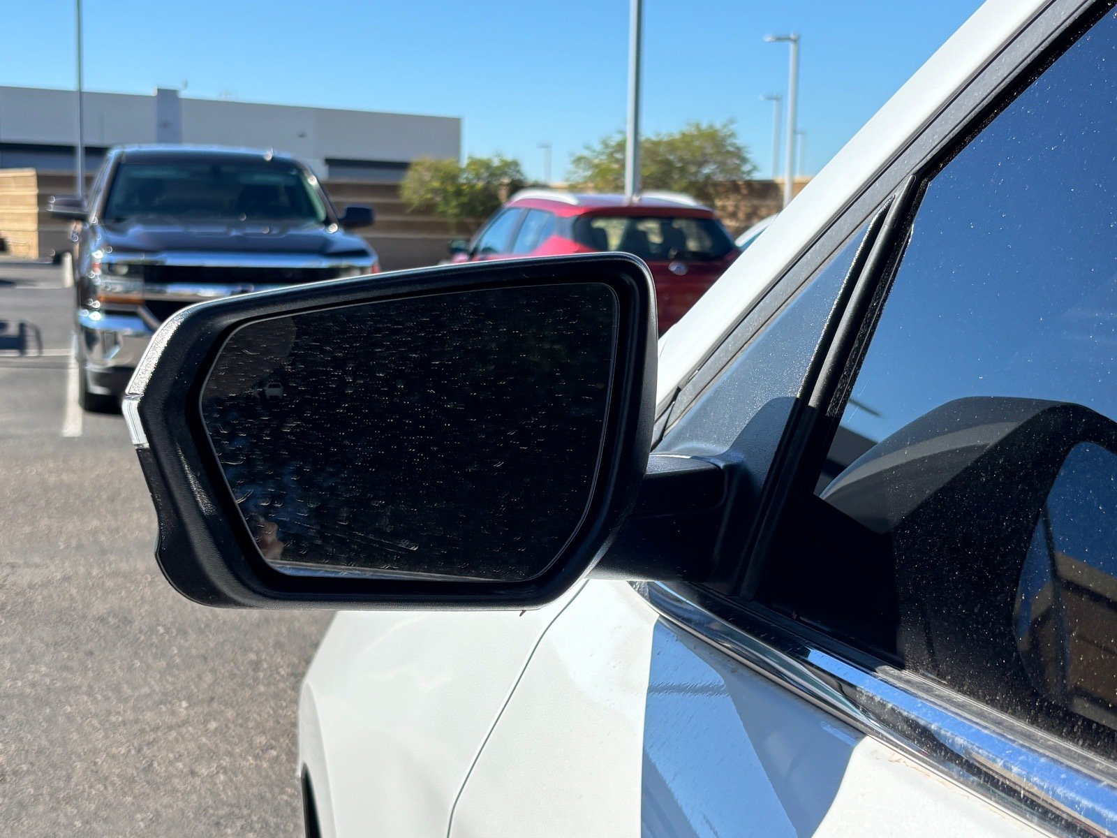 Used 2018 Chevrolet Equinox LT FWD image 7