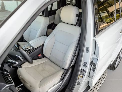 Used 2018 Mercedes-Benz GLS 550 4MATIC image 43
