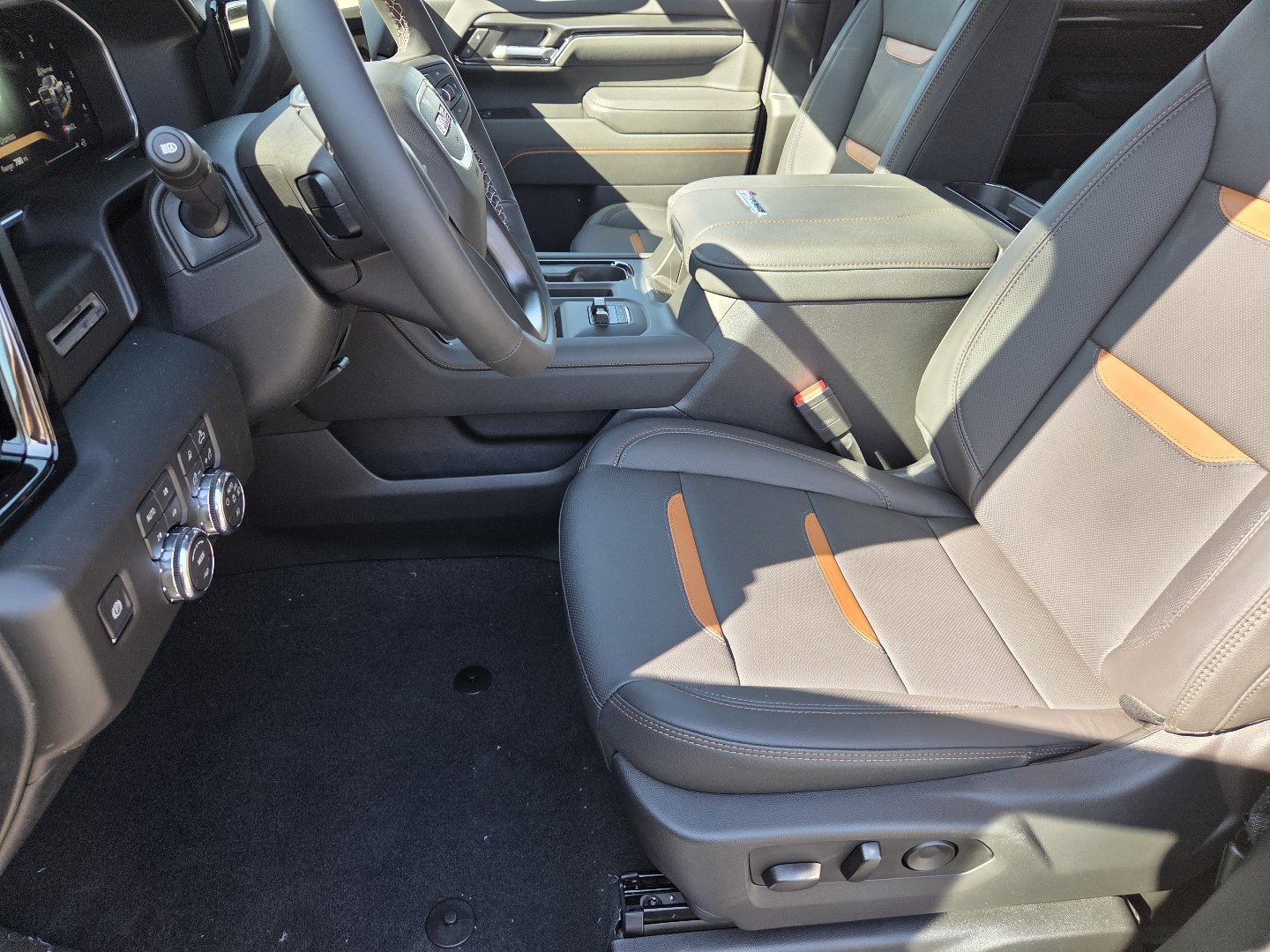 New 2026 GMC Sierra 2500 AT4 AWD/4WD image 27
